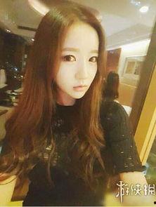 女主播朴妮麦剧照,镜头下的魅力女主播